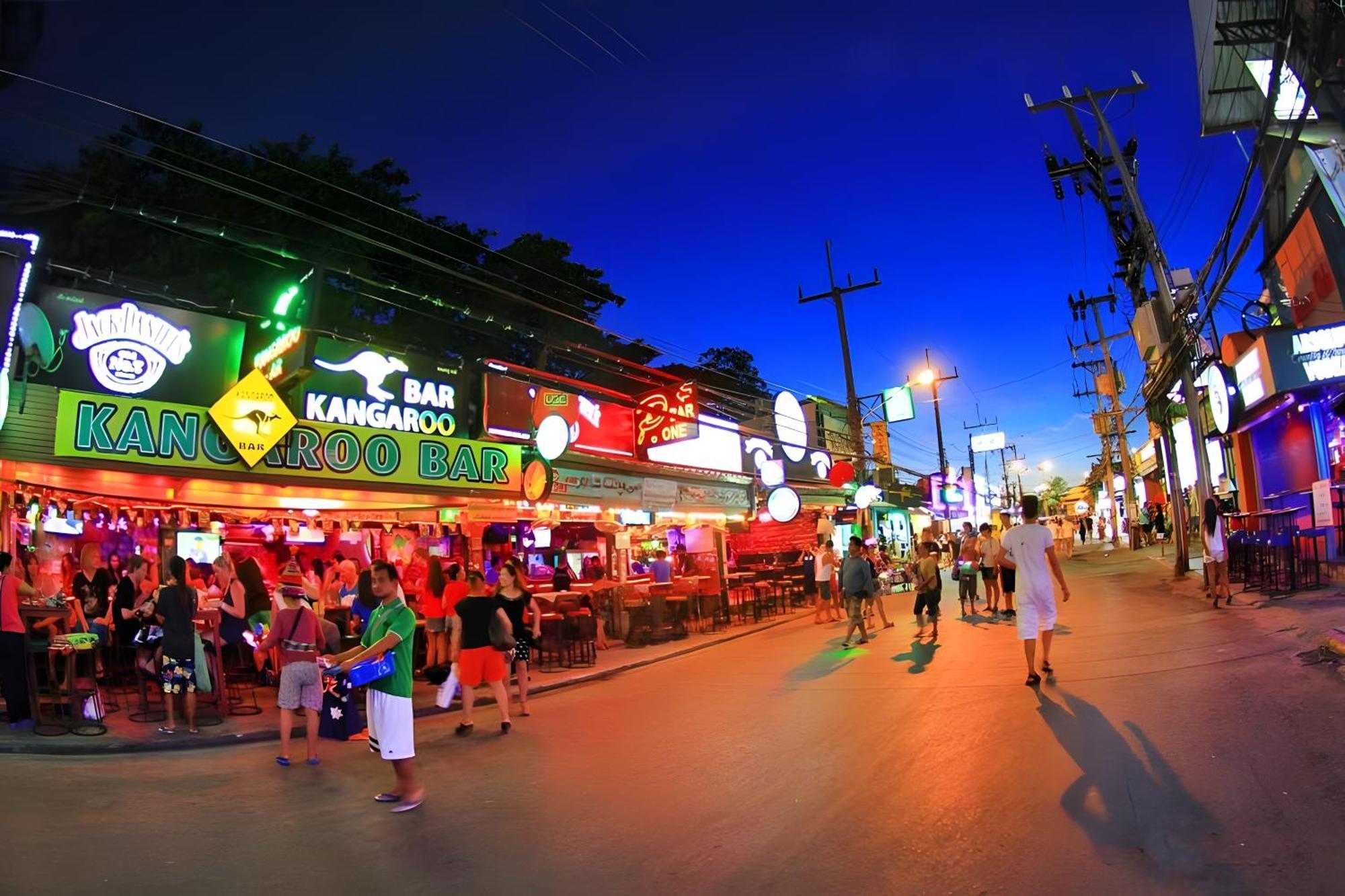 Go Inn Phuket Old Town โกอินน์ ภูเก็ตเมืองเก่า X Bagian luar foto